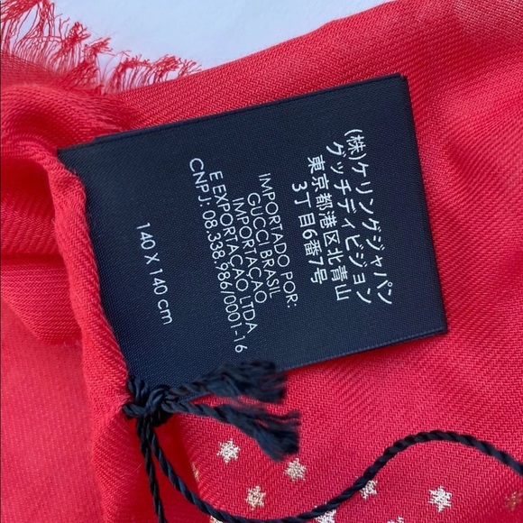 Gucci Red Silk With Gold Star Print And "GUCCY" Logo Scarf/wrap - Picture 6 of 11